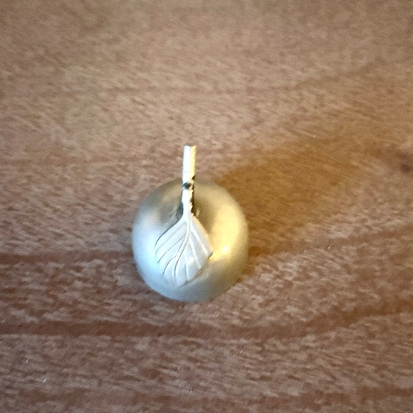 Powder Shaker - Picture 3 of 3